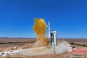 梦见属鸡我国首颗地球物理场探测业务卫星“张衡一号”02星成功发射